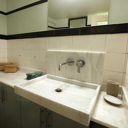 Postmodern In Pangrati Apartment Athens