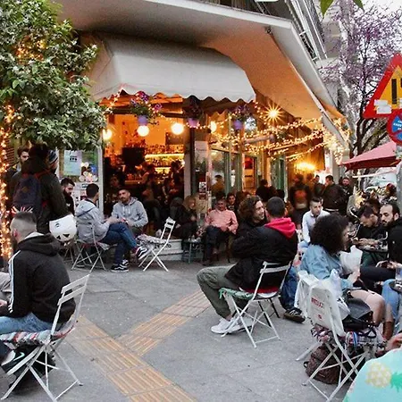 Postmodern In Pangrati