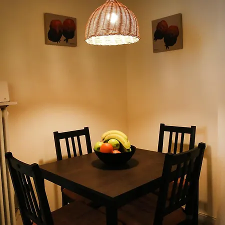 Postmodern In Pangrati Apartment *